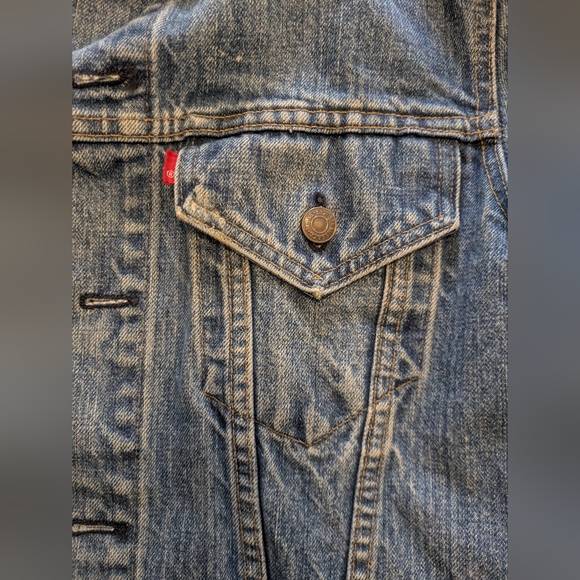 Vintage 80s Levi Denim Trucker Jacket Size 42L - Picture 6 of 12